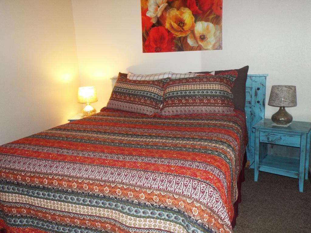 Globetrotter Lodge Холбрук Екстериор снимка
