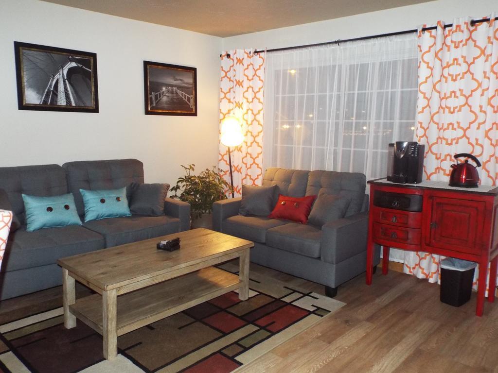Globetrotter Lodge Холбрук Екстериор снимка