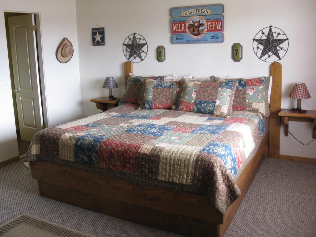Globetrotter Lodge Холбрук Екстериор снимка