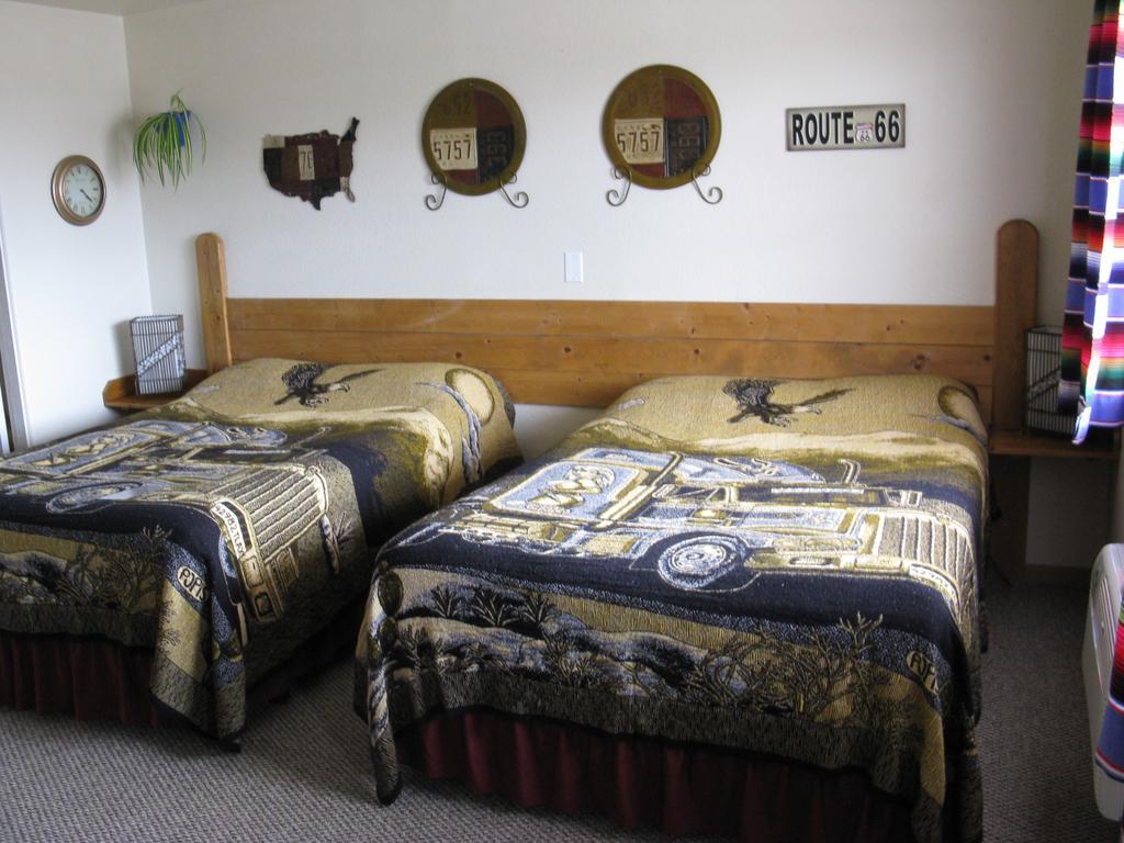 Globetrotter Lodge Холбрук Екстериор снимка