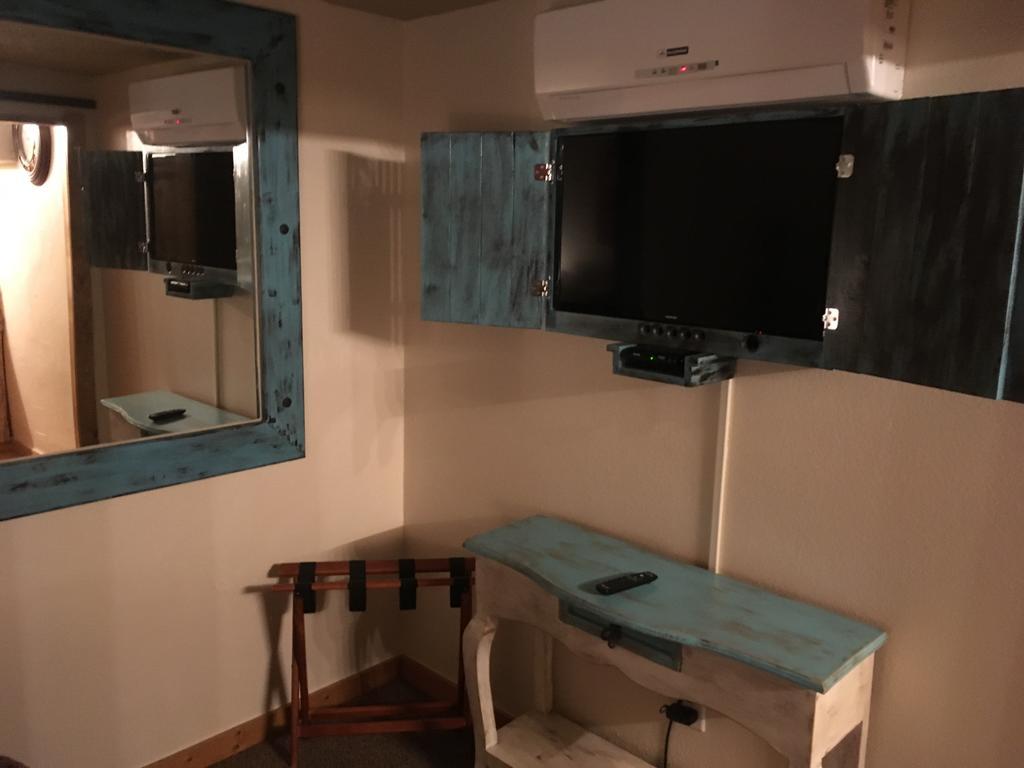 Globetrotter Lodge Холбрук Екстериор снимка