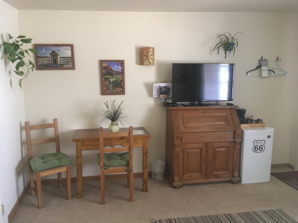 Globetrotter Lodge Холбрук Екстериор снимка