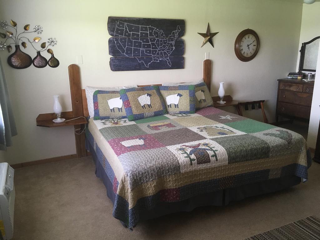 Globetrotter Lodge Холбрук Екстериор снимка